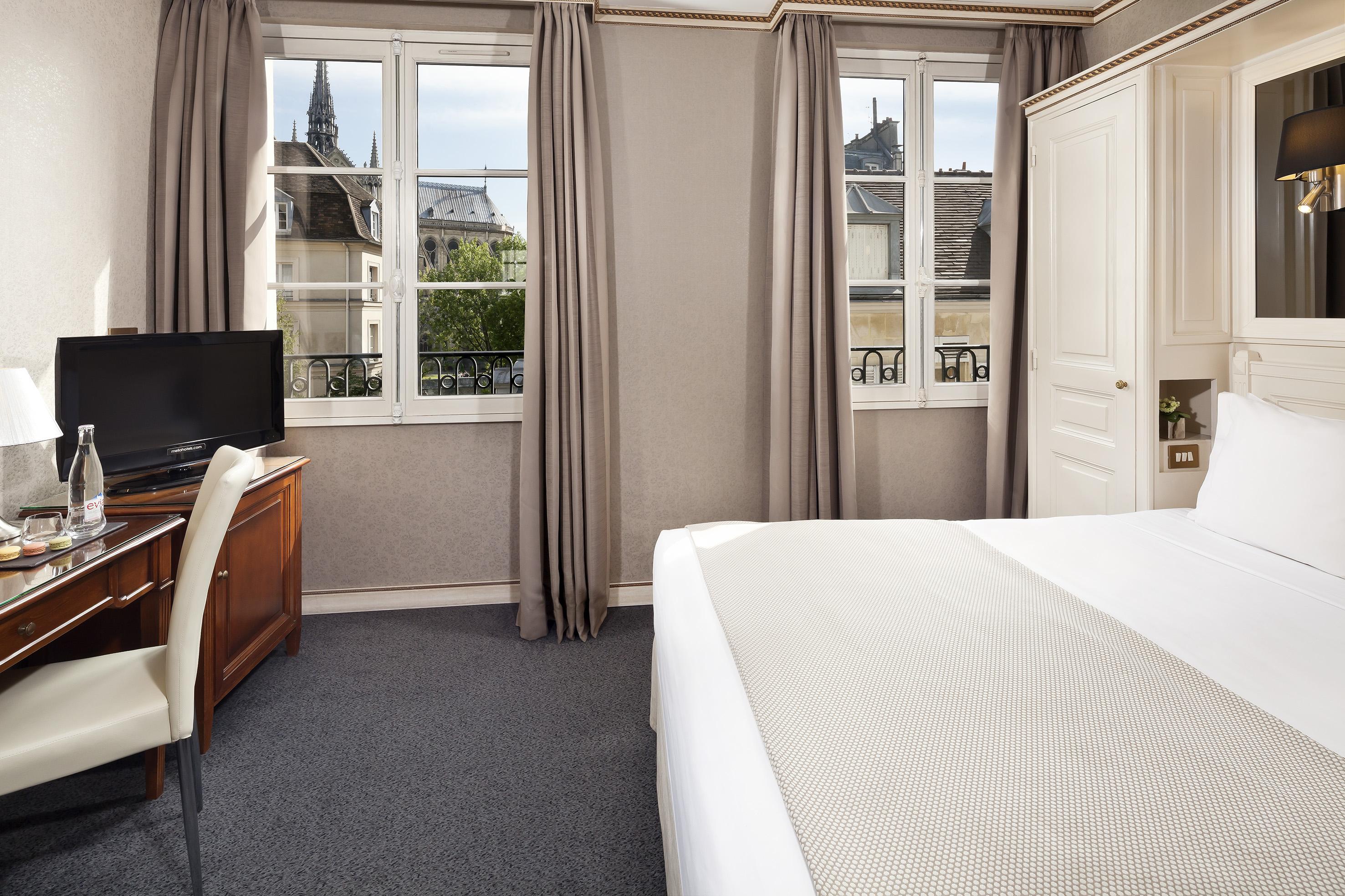 Maison Colbert Member Of Melia Collection Notre-Dame Paris Bagian luar foto