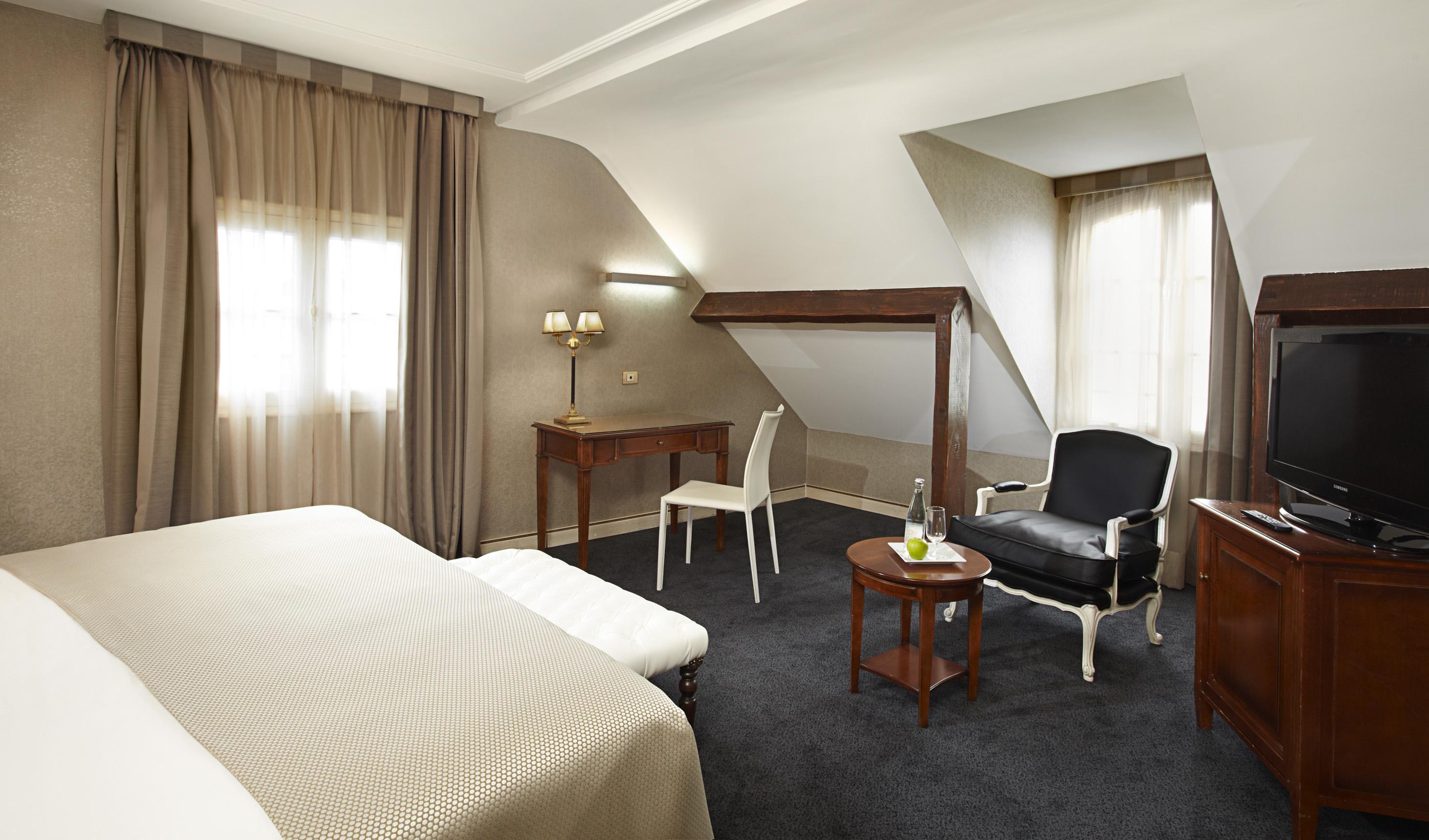 Maison Colbert Member Of Melia Collection Notre-Dame Paris Bagian luar foto
