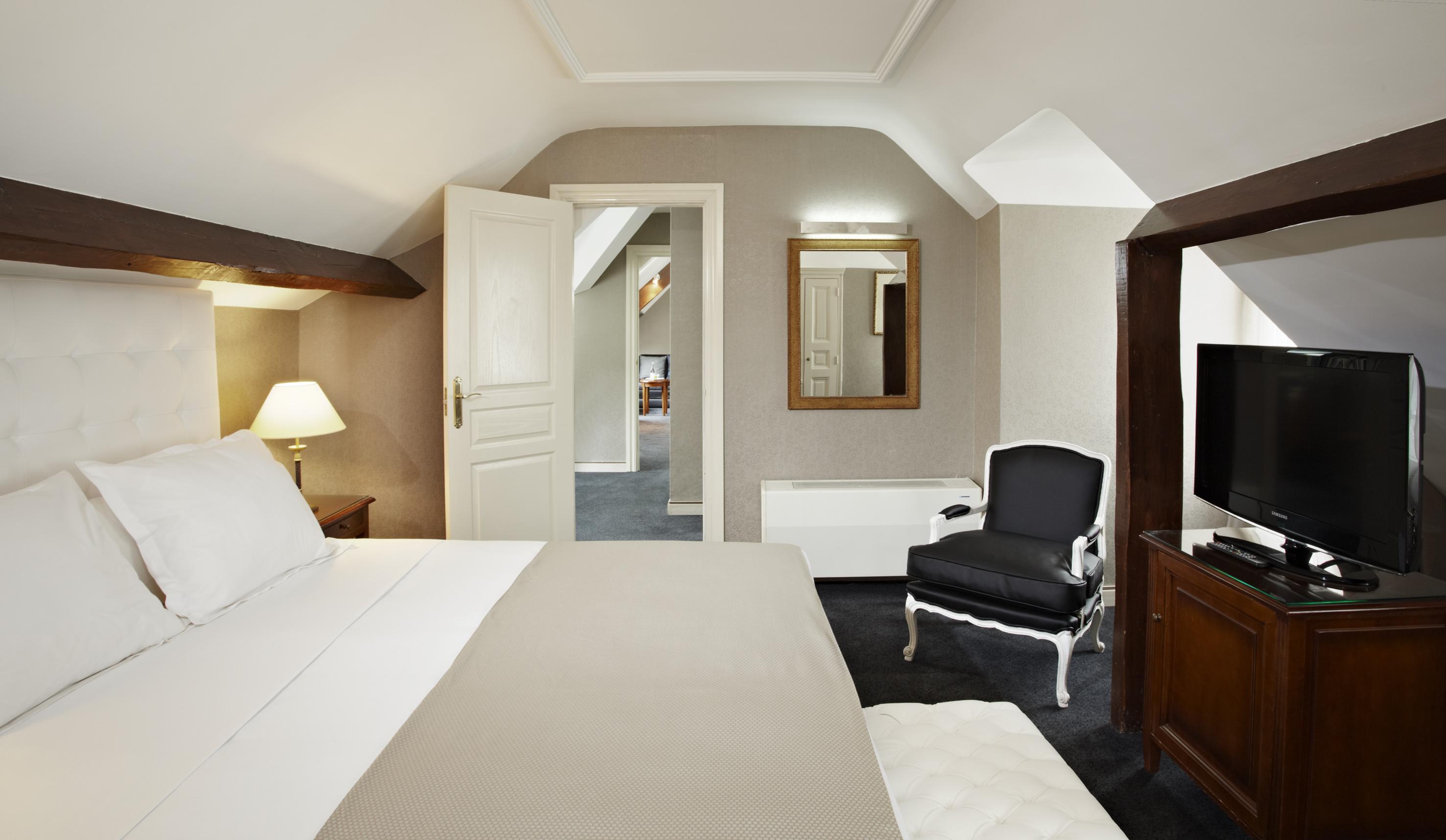 Maison Colbert Member Of Melia Collection Notre-Dame Paris Bagian luar foto